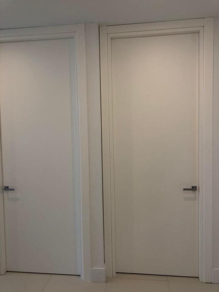 Swing Door White Flush